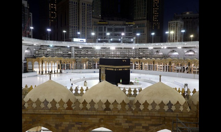 Saudi Arabia Suspends 21 Umrah Service Providers Over Regulatory Violations